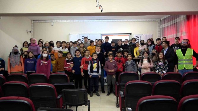 Bitlis’teki Öğrencilere ‘Çevre Ve Van Gölü Havzası’ Eğitimi