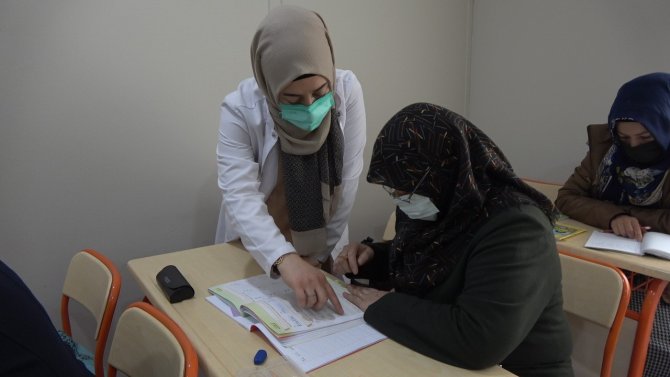 Erciş’te 625 Kadın Okuma Yazma Öğrendi