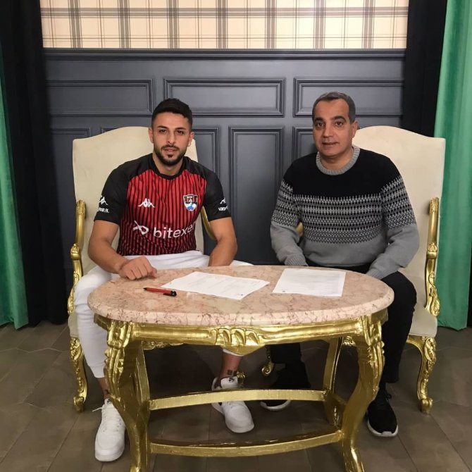 Vanspor Uğur Can İle Anlaştı