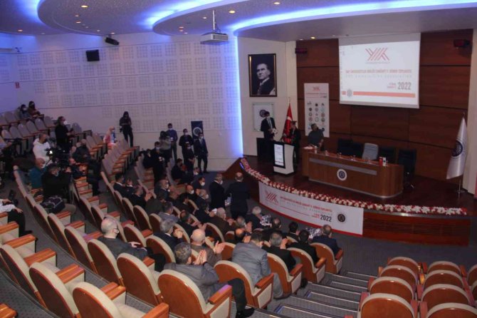 Yök Başkanı Özvar: ”Öğrencilerimiz Bölgenin Veya Şehrin Turisti Olmamalı”