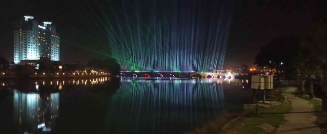 Adana Taşköprü, Sidney’i Aratmadı