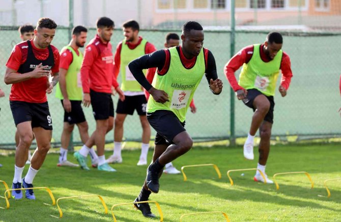 Alanyaspor, Medipol Başakşehir Maçına Hazırlanıyor