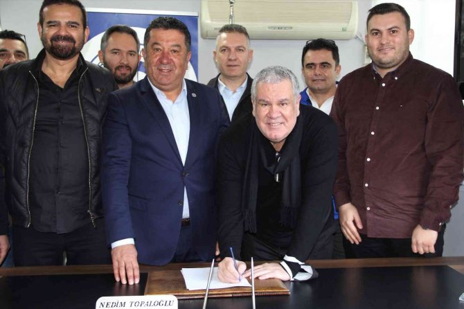 Levent Eriş, 22 Yıl Sonra Yuvası İ̇zmirspor’a Döndü