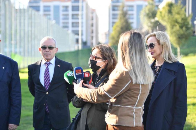 Bursaspor’un Efsane Futbolcularının İsimleri Sahalara Verildi