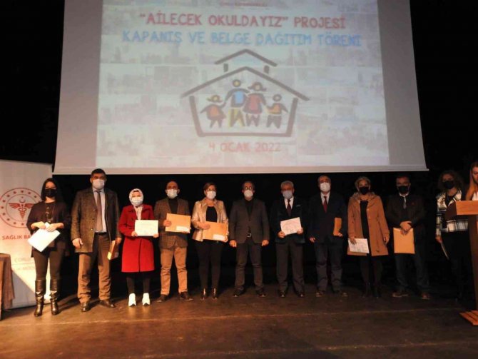 Çorlu’da Ailecek Okuldayız Projesi Tamamlandı