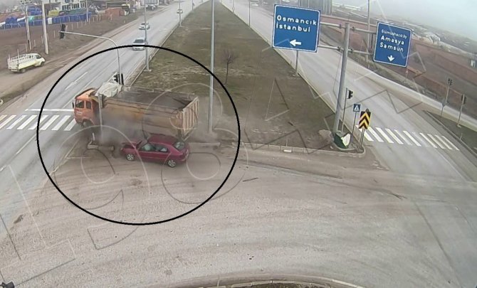 Çorum’da 1 Kişinin Öldüğü Kaza Kameralara Yansıdı