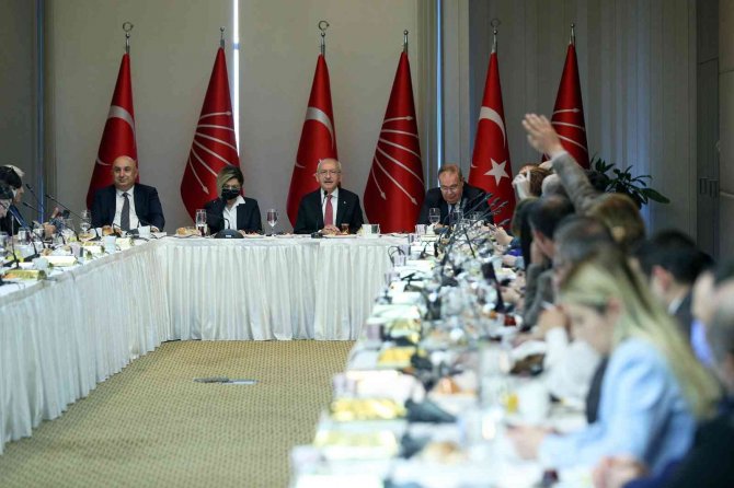 Chp Genel Başkanı Kılıçdaroğlu: “Eğer Soruşturma Açılacaksa Adalet Bakanlığı Hakkında Soruşturma Açılmalı”