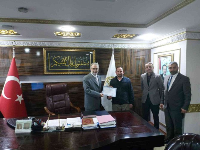 Kursu Başarı İle Bitirenlere Belgeleri Verildi