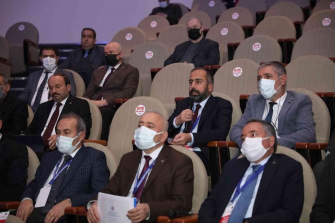 Yök Başkanı Prof. Dr. Erol Özvar, Atatürk Üniversitesi Ev Sahipliğinde Düzenlenen Çeşitli Programlara Katıldı