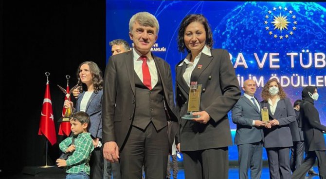Dpü’lü Prof. Dr. Emine Dingeç’e 2021 Tüba-tesep Ödülü