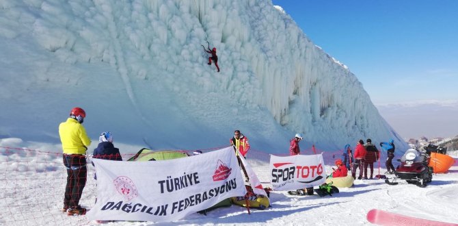 Palandökende Buz Tırmanışı Nefesleri Kesecek