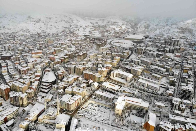 Gümüşhane’de Karla Gelen Güzellik