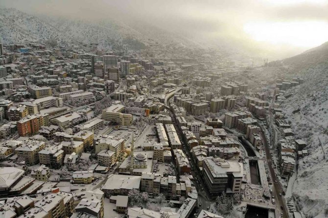 Gümüşhane’de Karla Gelen Güzellik