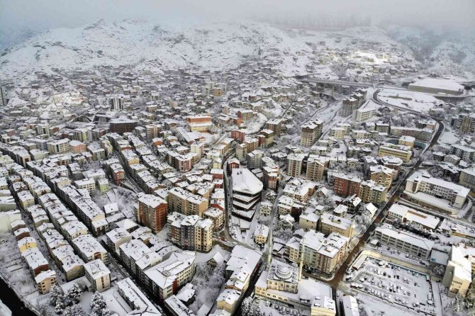 Gümüşhane’de Karla Gelen Güzellik