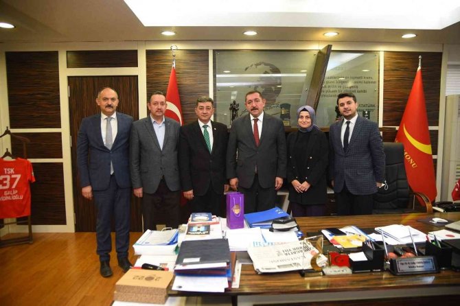 Kastamonu Belediyesinde Asgari Ücret 5 Bin 800 Liraya Çıkartıldı