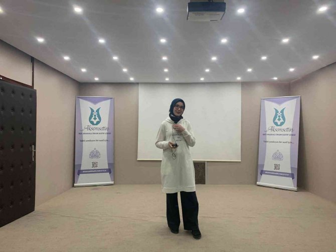 Lise Öğrencileri Lgs Ve Yks Konusunda Bilgilendirildi