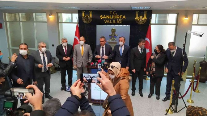 Milli Eğitim Bakanı Özer: “Okullarda Alarma Geçilecek Bir Durum Yok”