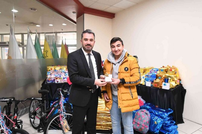 Pursaklar’da 571 Talihli Hediyelerini Aldı