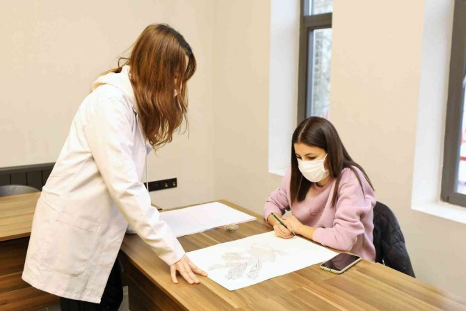 Şehitkamil’de Karakalem Resim Kursuna Yoğun İlgi