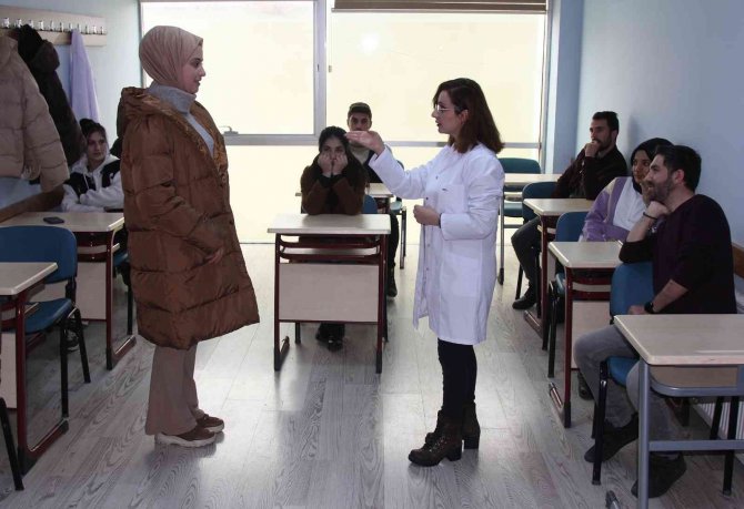 Van Büyükşehir Belediyesi İşaret Dili Kursu Açtı