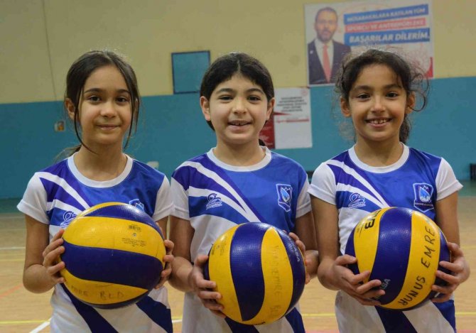 Yunusemre Voleybol Altyapısına Hız Verdi