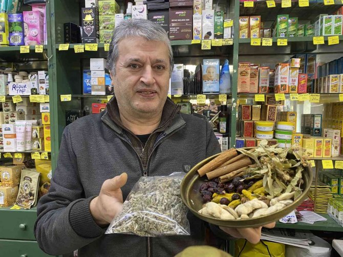 Grip Ve Soğuk Algınlığına Karşı Aktarın Yolunu Tuttular