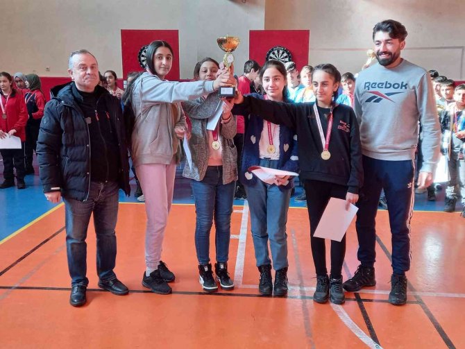 Fevzi Şengül Ortaokulu Dart İl Birincisi Oldu