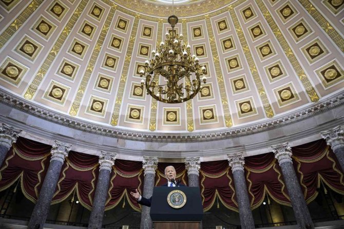 Abd Başkanı Biden, Kanlı Kongre Baskının Yıl Dönümünde Trump’a Yüklendi