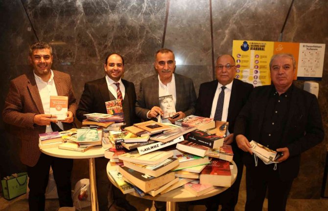 “Bir Kitap Bir Bilet” Ve Adanalı Duyarlılığı