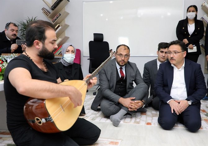 Vali Çiçek, Kadın Kültür Evi’nin Konuğu Oldu