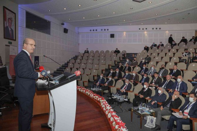 Ai̇çü Rektörü Prof. Dr. Karabulut, Yök Başkanı Prof. Dr. Özvar Başkanlığında Yapılan Üni̇dap Toplantısına Katıldı