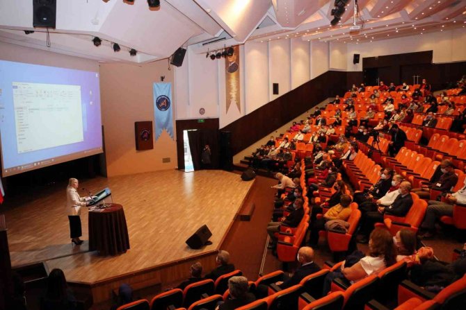 Akdeniz Üniversitesi’nde Tıp Eğitimi Çağı Yakalayacak