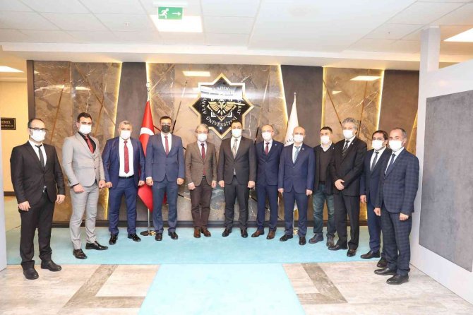 Alkü’de İşçiler İçin Toplu Sözleşme