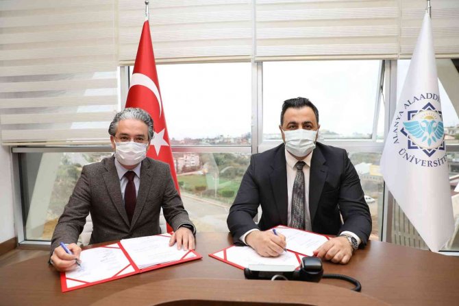 Alkü’de İşçiler İçin Toplu Sözleşme