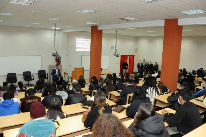 Adü Rektörü Aldemir, Nazilli Myo Ve Nazilli Sağlık Hizmetleri Myo Öğrencileri İle Bir Araya Geldi