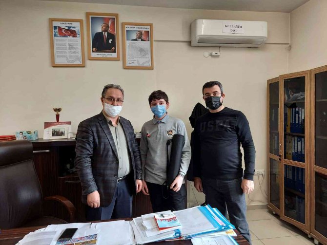 Lisedeki Satranç Turnuvası Kıran Kırana Mücadeleye Sahne Oldu