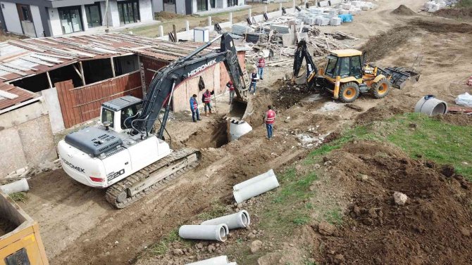 Bir Yılda 14 Bin 591 Metre İçme Suyu Hattı Çekildi
