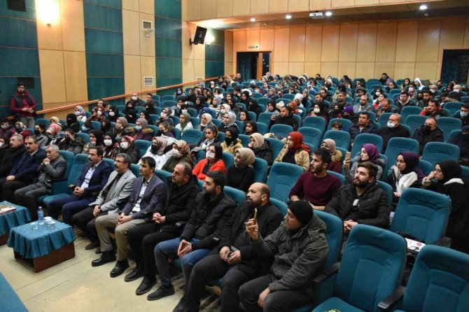 Eğitimci Yazar Halit Ertuğrul’dan Öğrencilere Konferans