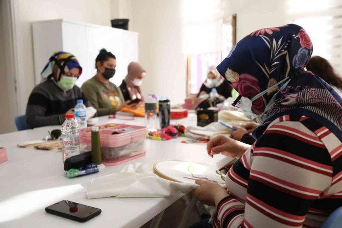 Esentepe Esmek’te Eğitimler Devam Ediyor