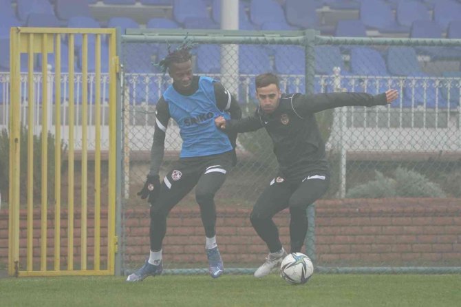 Gaziantep Fk, Karagümrük Maçı Hazırlıkları Sürdürüyor