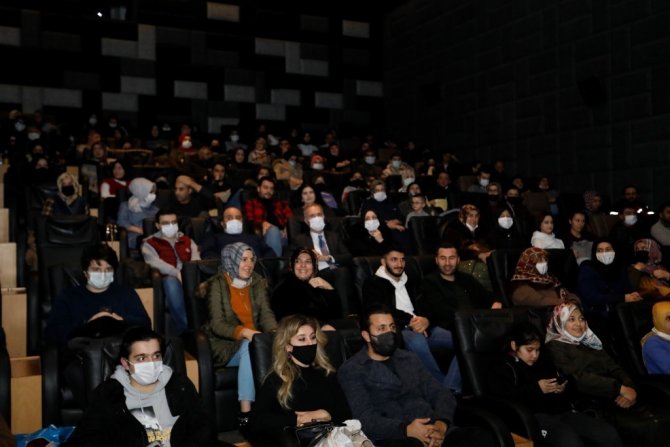 İ̇negöl Eren İle Duygulandı; “İ̇yi Ki Varsın Eren”