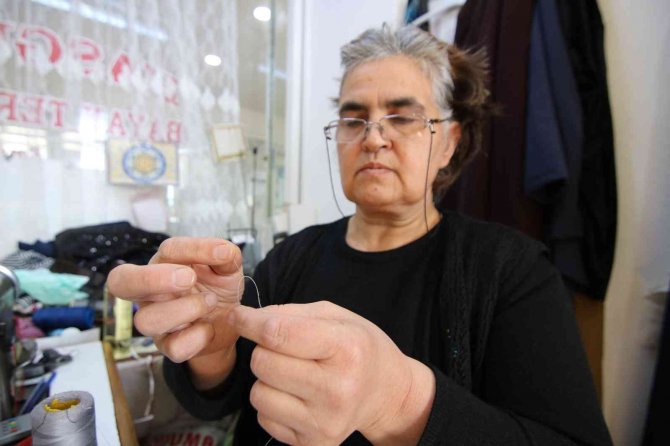 Ahi Çarşısı’nın En Yaşlı Kadın Terzisi Çırak Bulamıyor