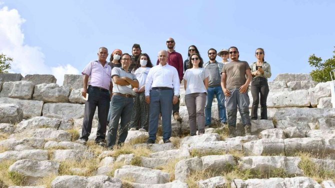 Uzuncaburç’da Ms 7. Yüzyıldaki Bir Tahribin İzlerine Ulaşıldı