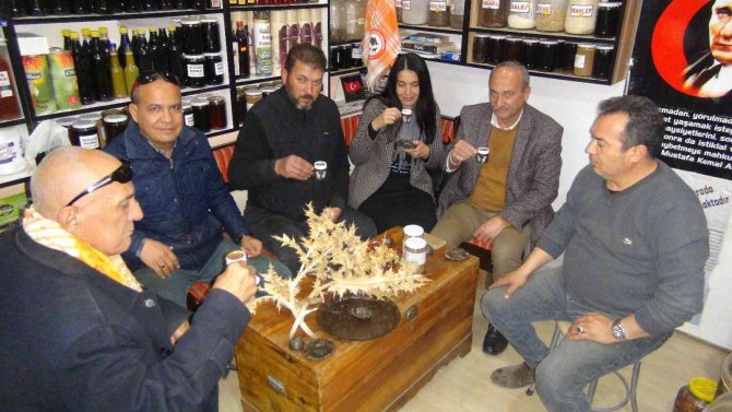 Kahvenin 40 Yıl, Kengerin Bir Ömür Boyu Hatırı Var