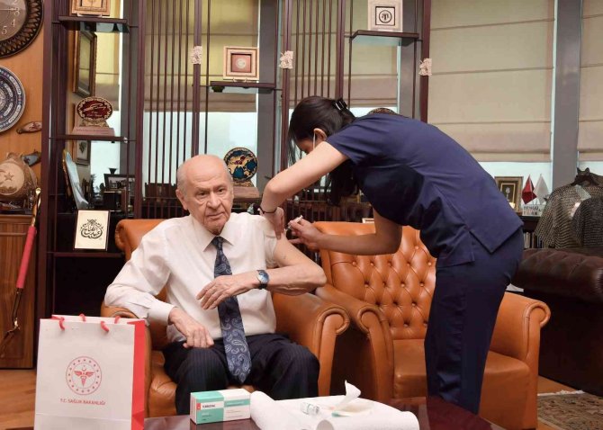 Mhp Genel Başkanı Bahçeli, Turkovac Aşısı Oldu
