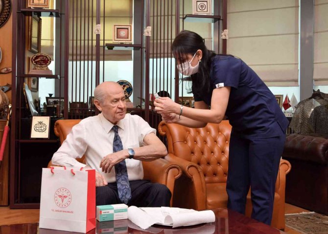Mhp Genel Başkanı Bahçeli, Turkovac Aşısı Oldu