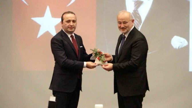 Ticaret Bakan Yardımcısı Tuzcu: “Türkiye’nin ‘Yeşil Dönüşüm’de Lider Ülkelerden Birisi Olacağını Düşünüyorum”