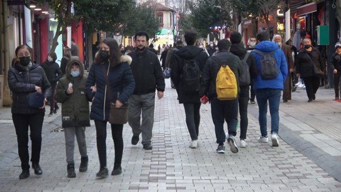 Vakaların En Çok Arttığı O İlde Sokaklarda Maskesiz Gezen Vatandaşlar ’Pes’ Dedirtti