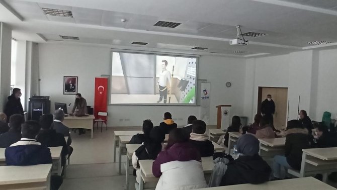 Üniversite Öğrencilerine İş Sağlığı Ve Güvenliği Eğitimi