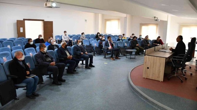 Söke’de Muhtarlar, Mesleki Eğitim Programları Konusunda Bilgilendirildi